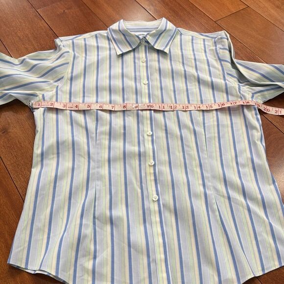 Brooks Brother Women’s Fitted Non-Iron Stretch Cotten Classic Striped Shirt Sz 8 - Picture 7 of 8